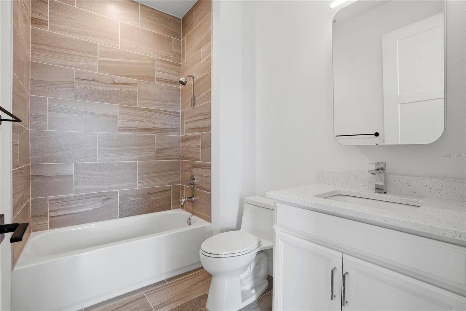 CANVAS TWNHMS - Residential