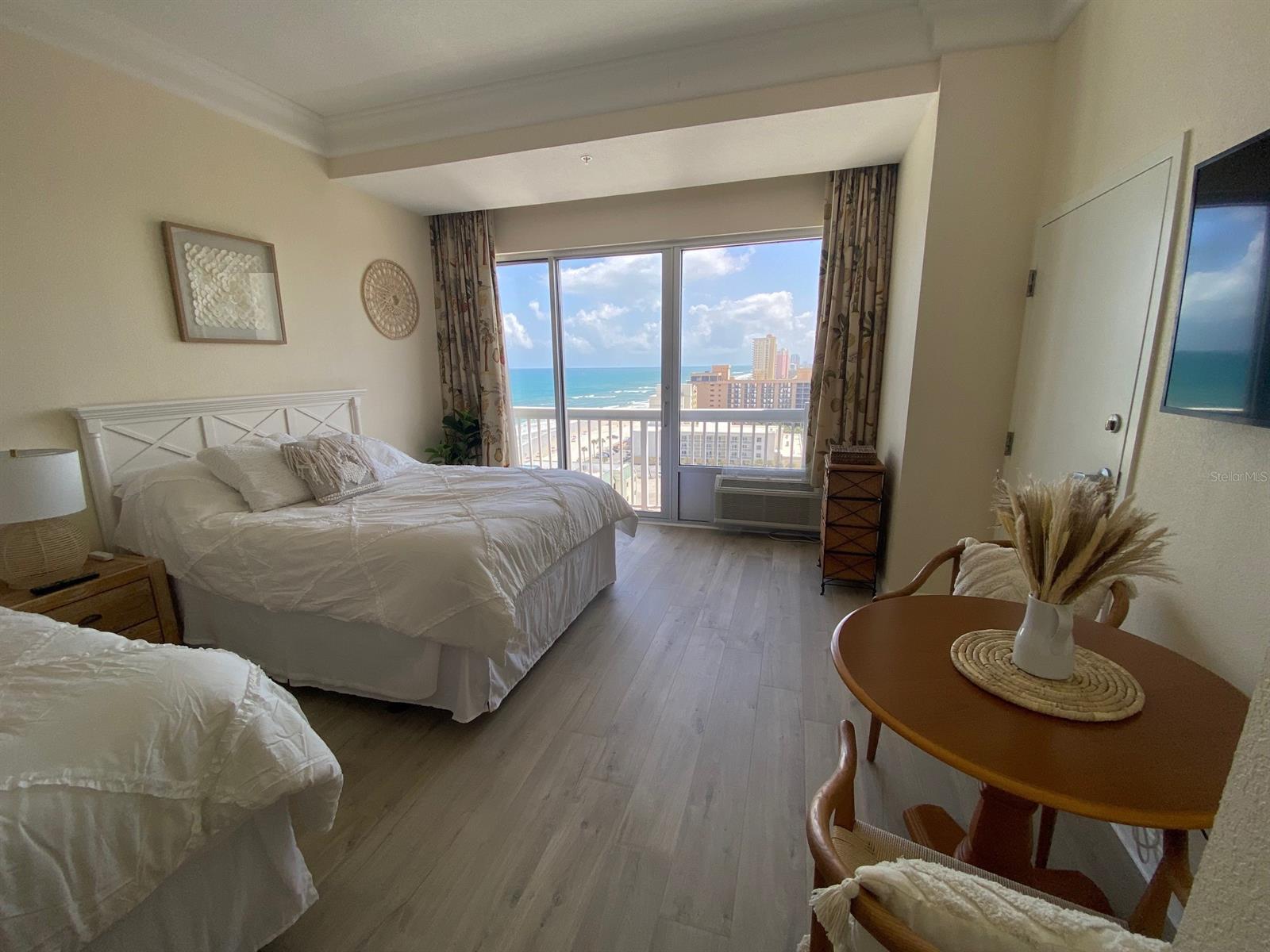 14th Flr Daytona Beach Residence & - Residential