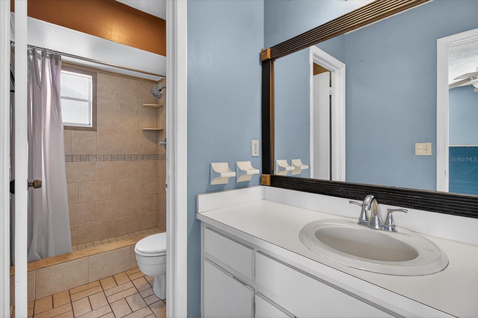 BLOOMINGDALE SEC C UNIT 3 - Residential