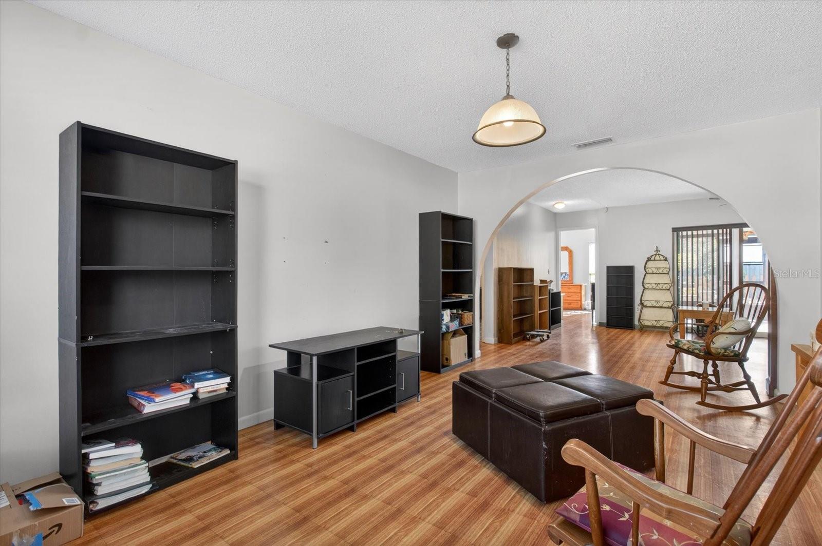 BLOOMINGDALE SEC C UNIT 3 - Residential