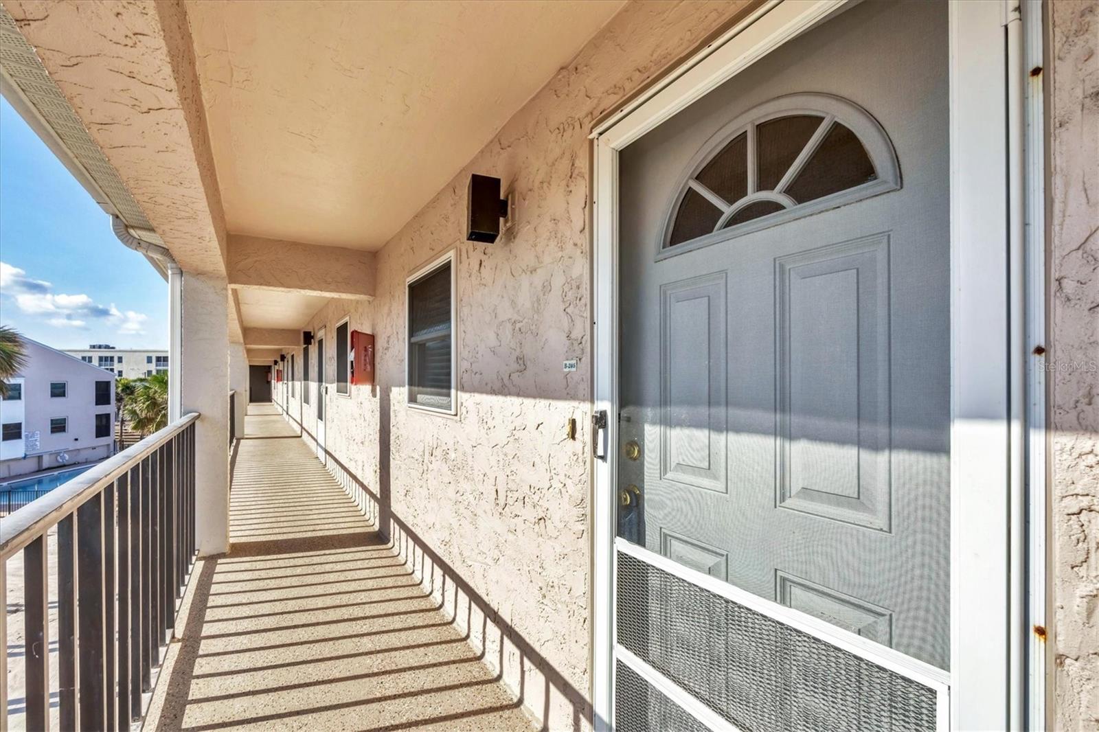 PELICAN LANDING BLDG B - Residential