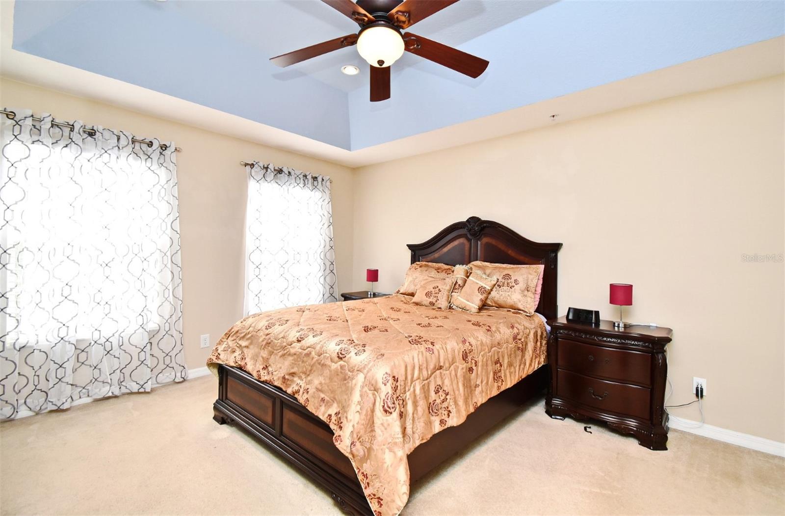 HARBOR WINDS - Residential