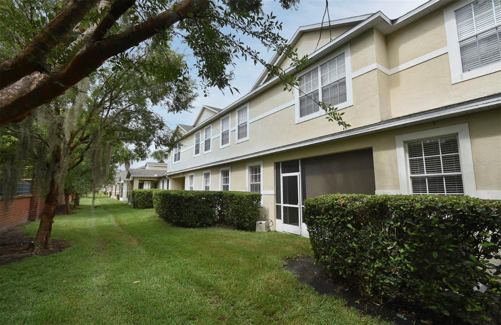 HARBOR WINDS - Residential