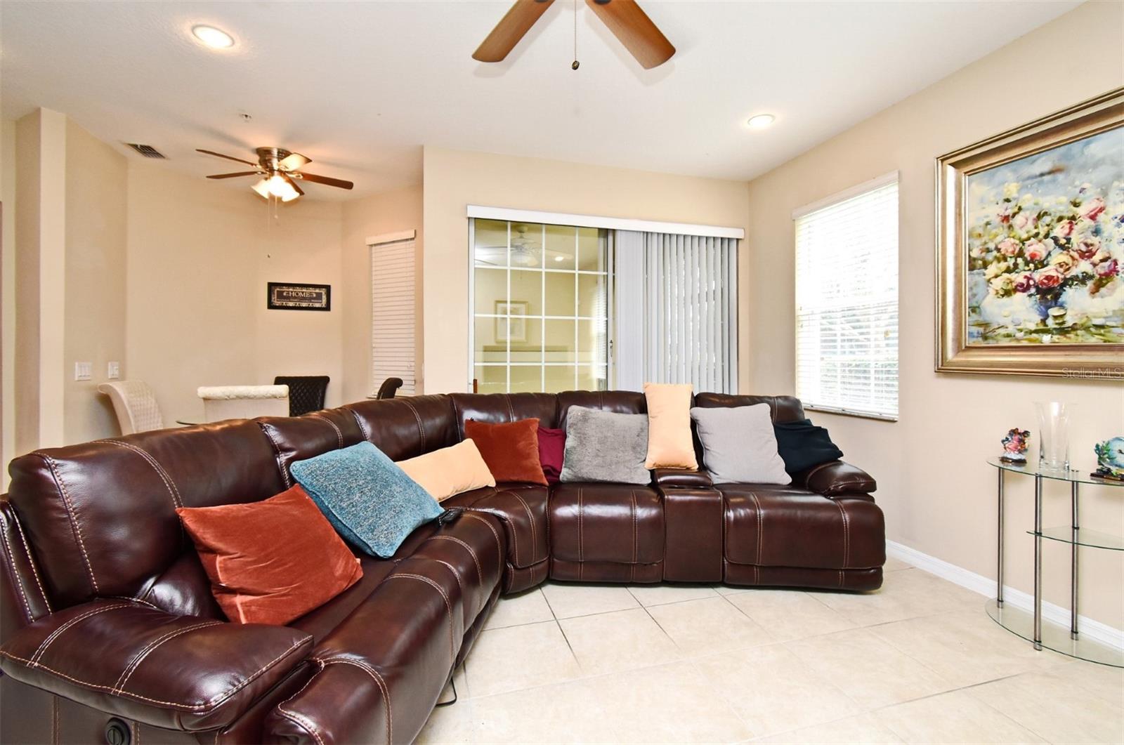 HARBOR WINDS - Residential