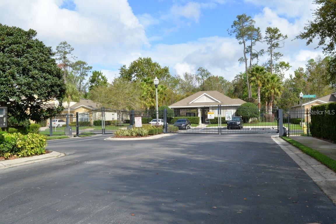 HARBOR WINDS - Residential