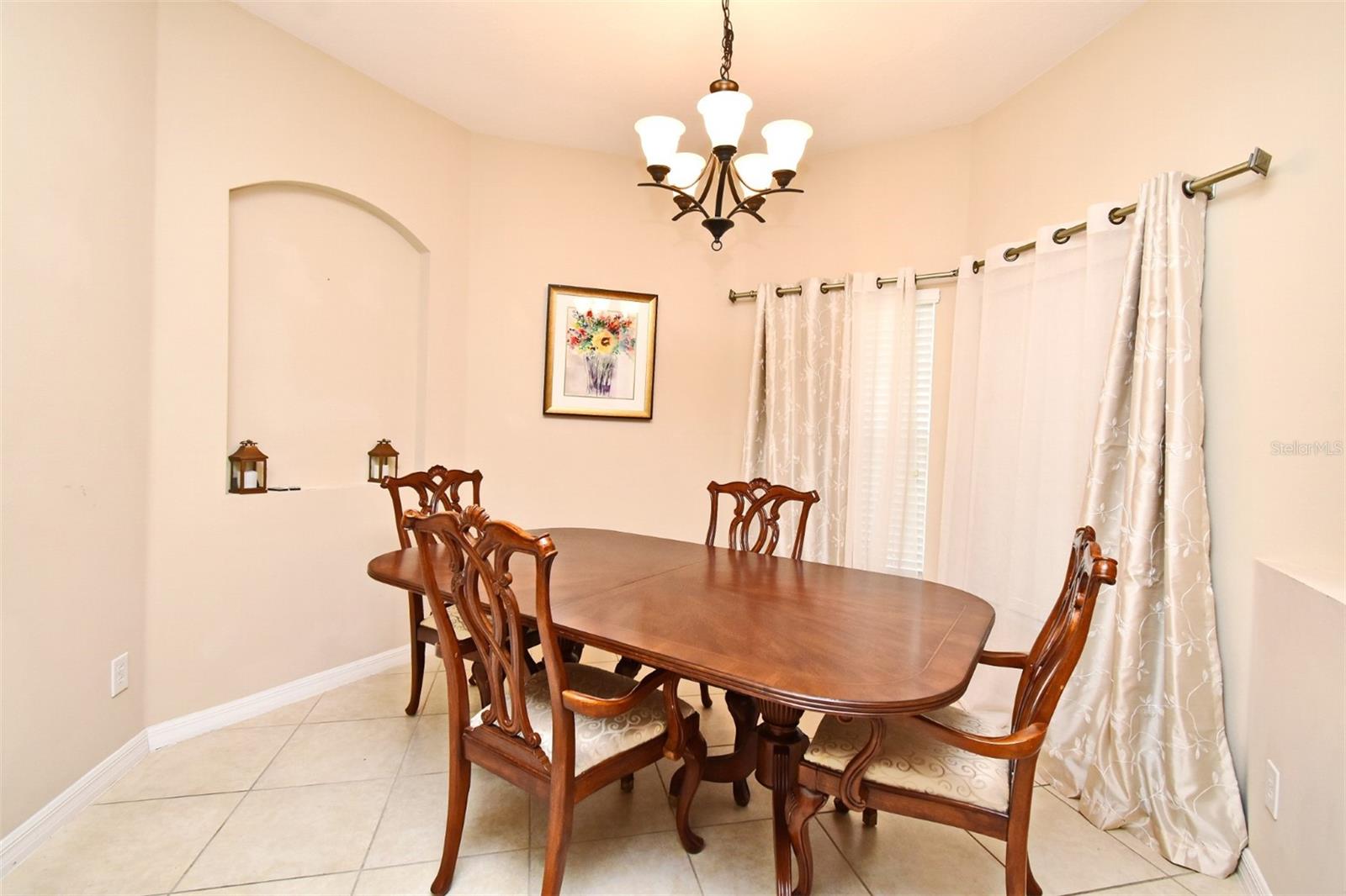HARBOR WINDS - Residential