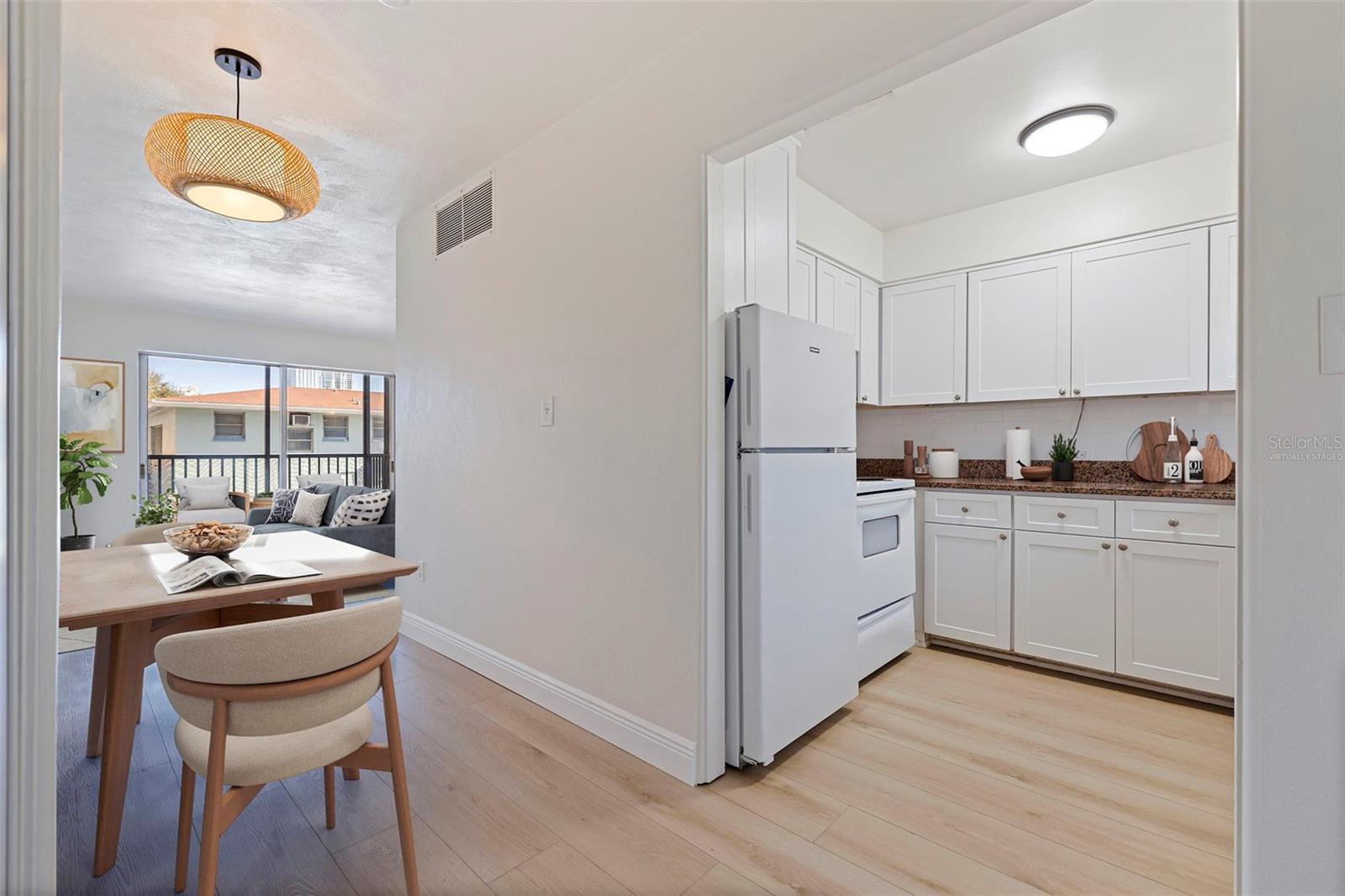 LAKE PALMS APTS CO-OP - Residential