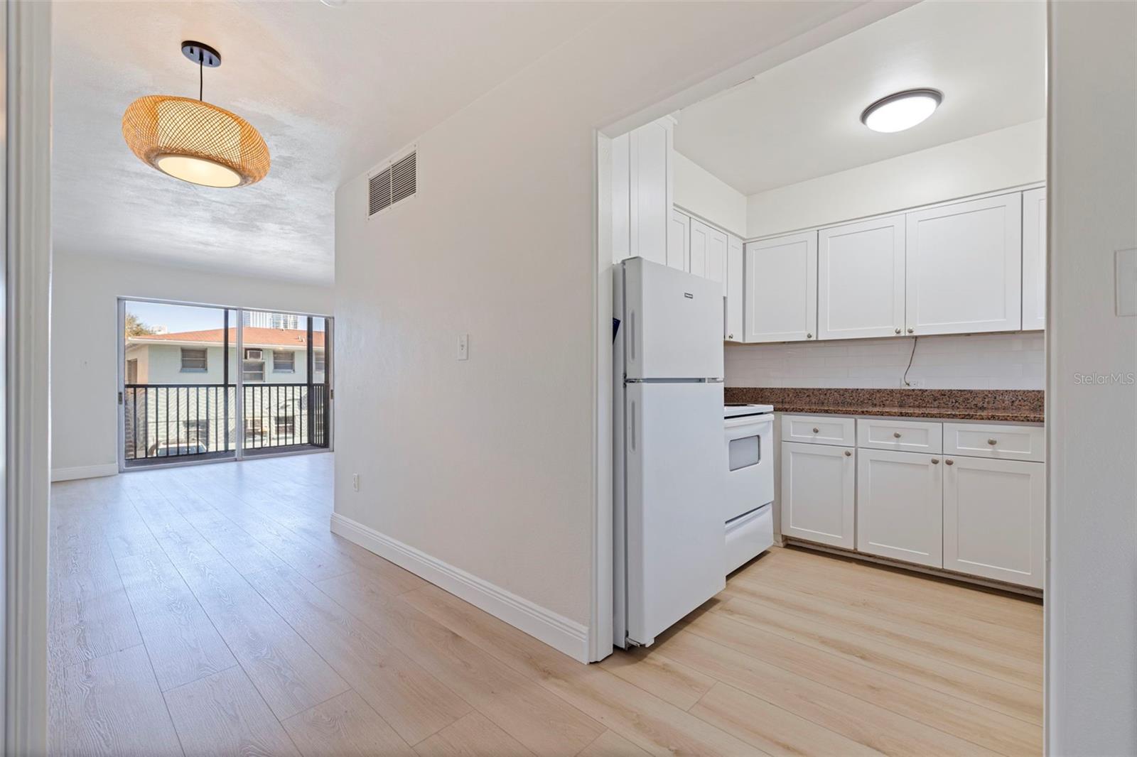 LAKE PALMS APTS CO-OP - Residential