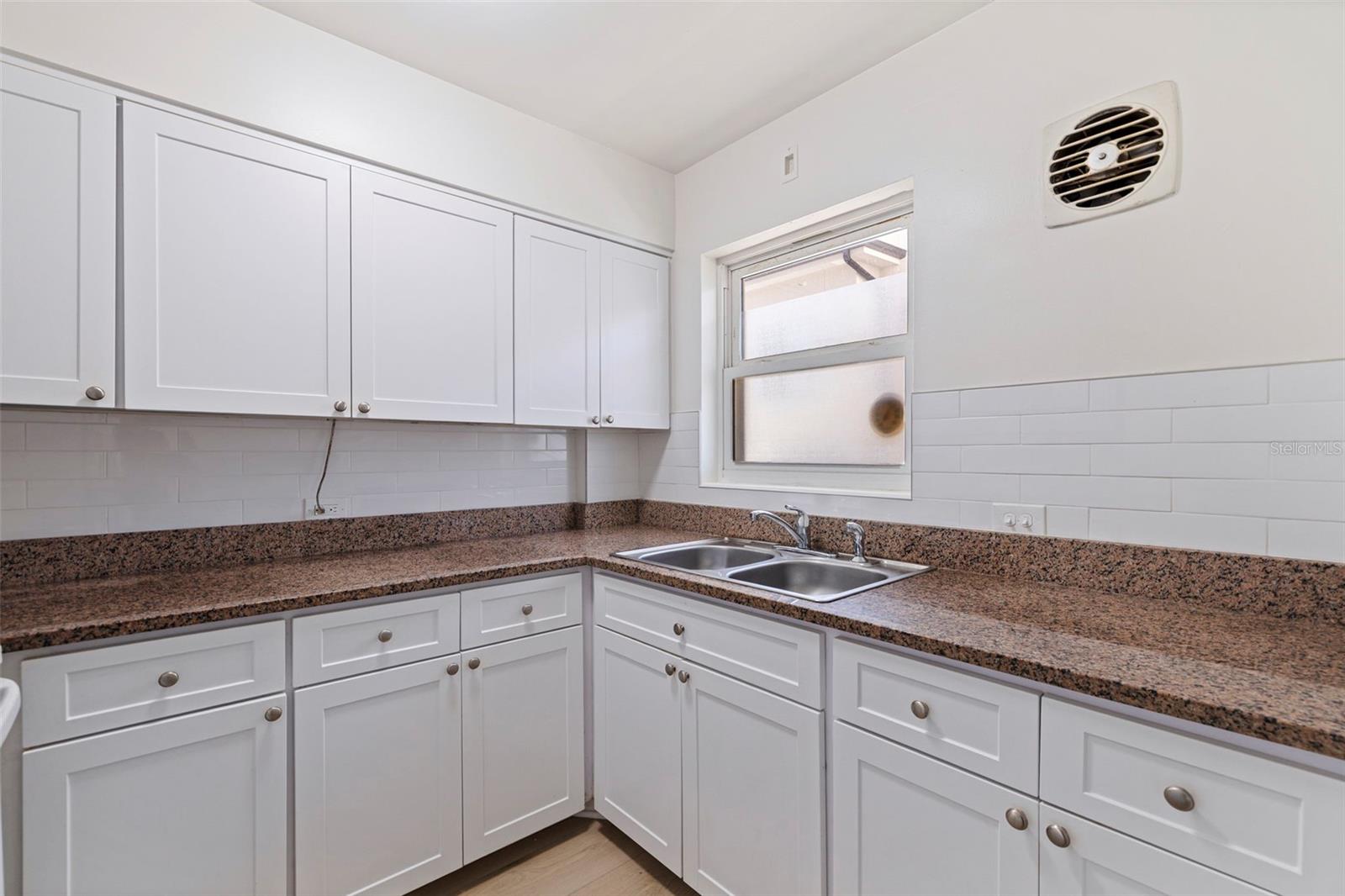 LAKE PALMS APTS CO-OP - Residential