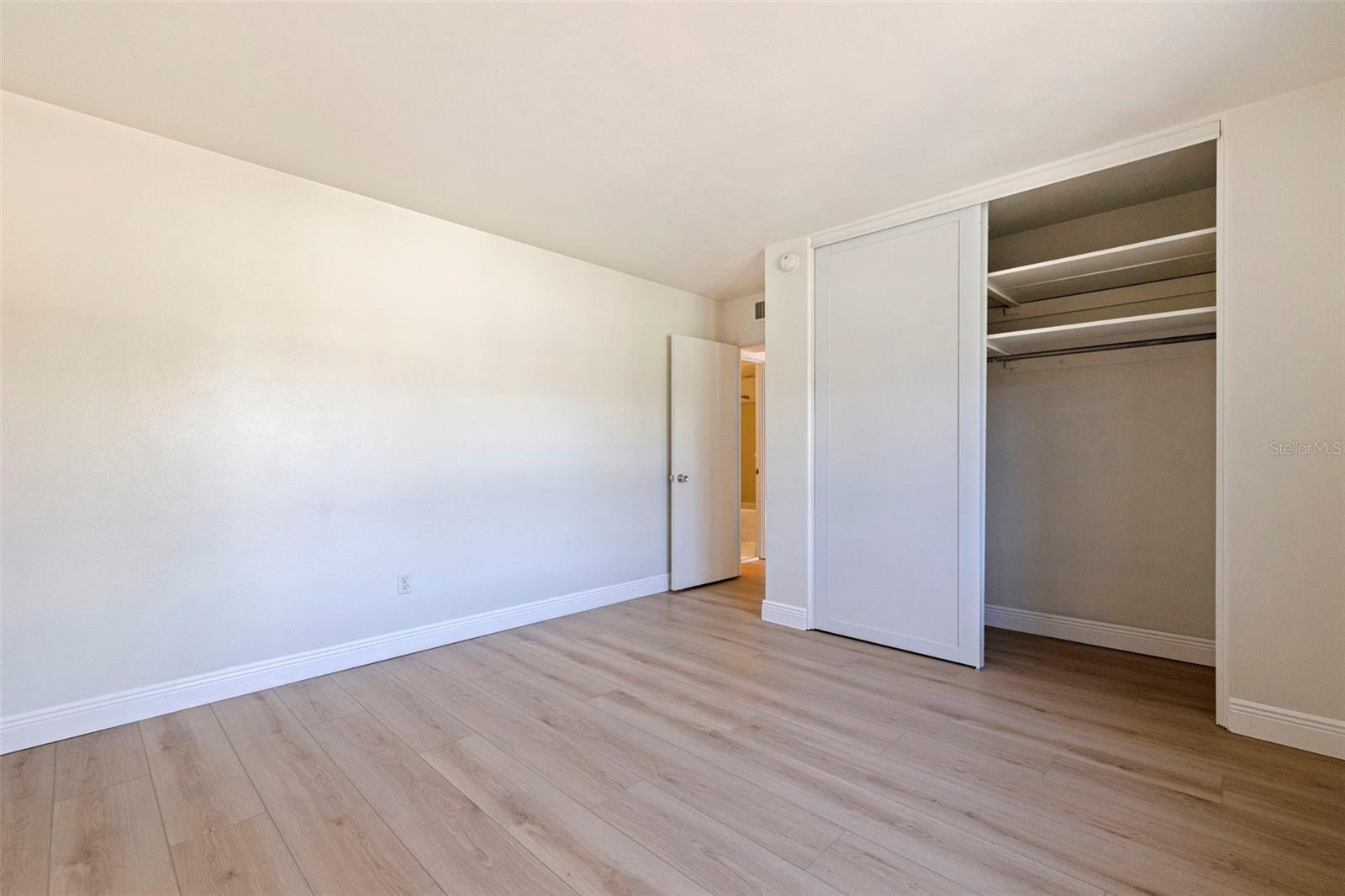 LAKE PALMS APTS CO-OP - Residential