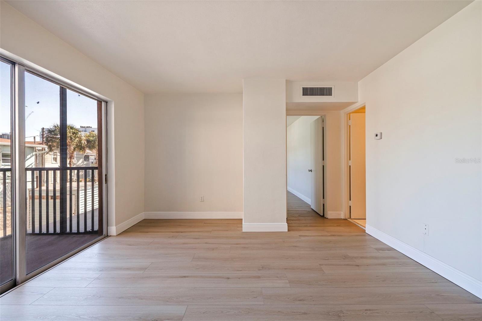 LAKE PALMS APTS CO-OP - Residential