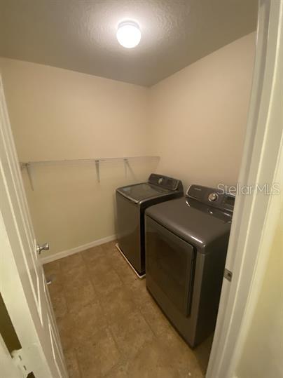 AVELLINO - Residential Lease