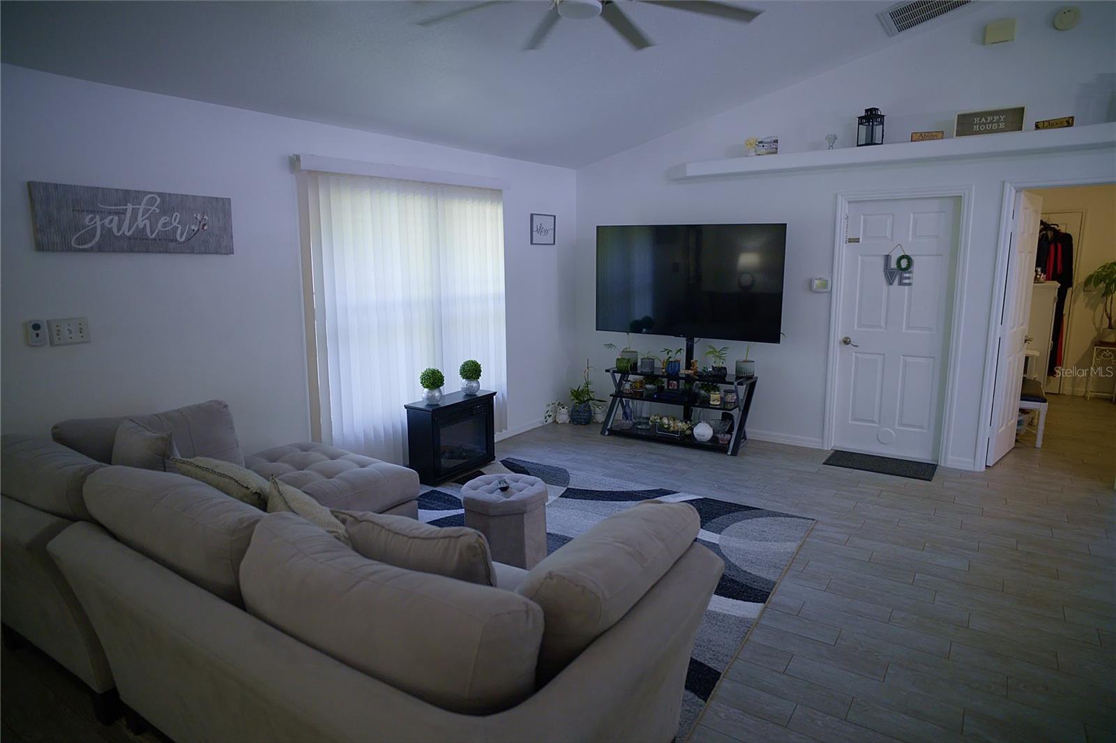 MINNEOLA SUNSET SHORES SUB - Residential