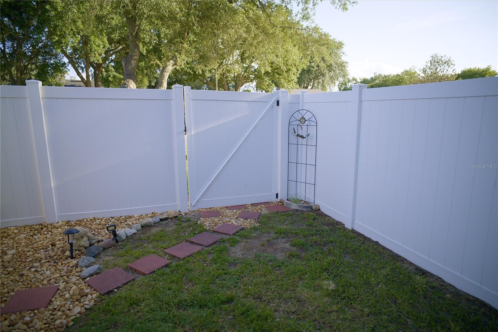 MINNEOLA SUNSET SHORES SUB - Residential