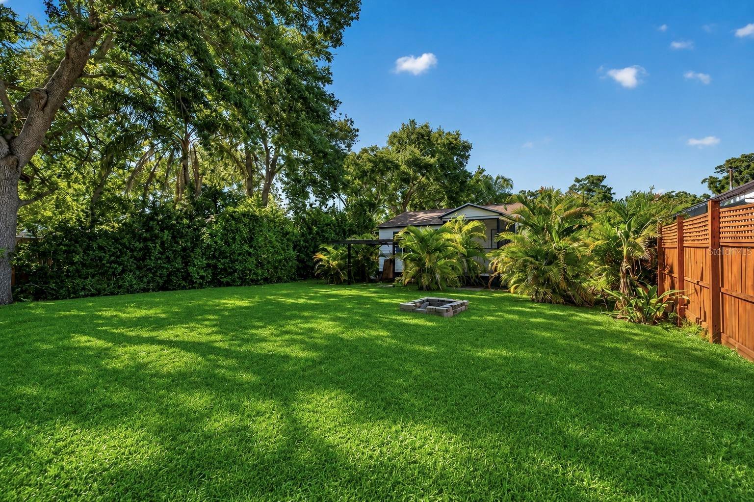 SUNSHINE PARK - Residential