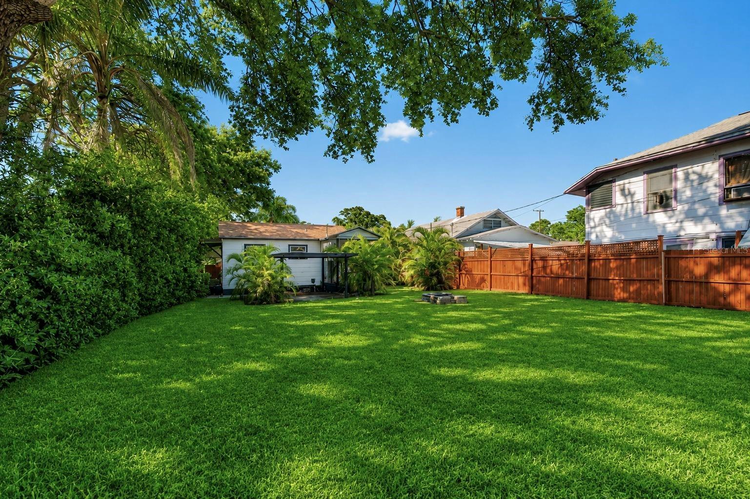 SUNSHINE PARK - Residential