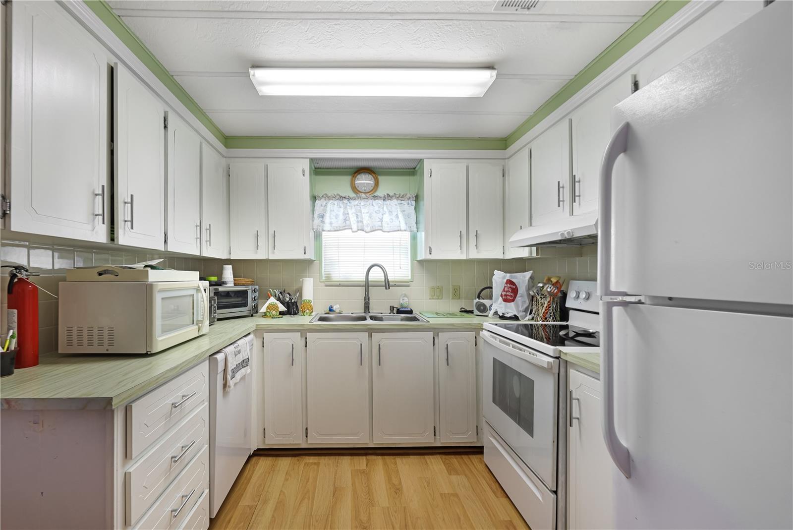 MAPLE LEAF ESTATES - Residential