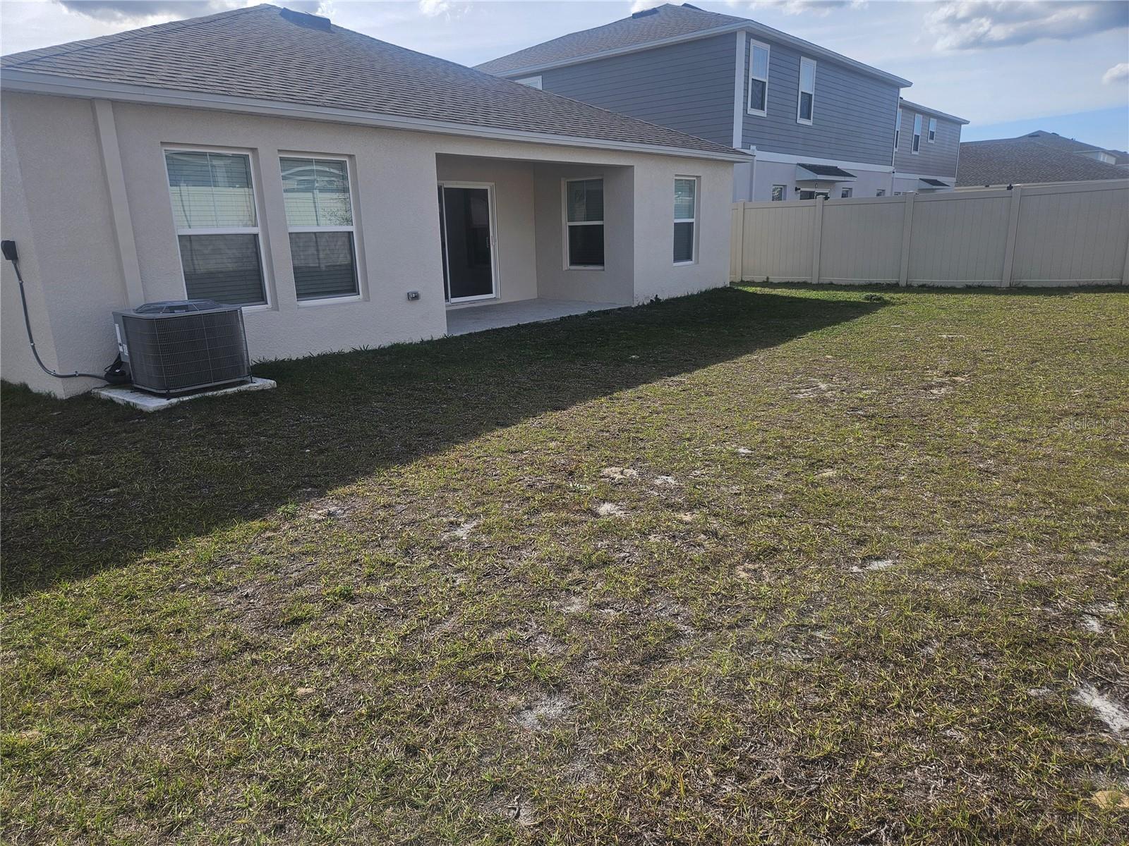 BRADBURY CRK PH I - Residential Lease