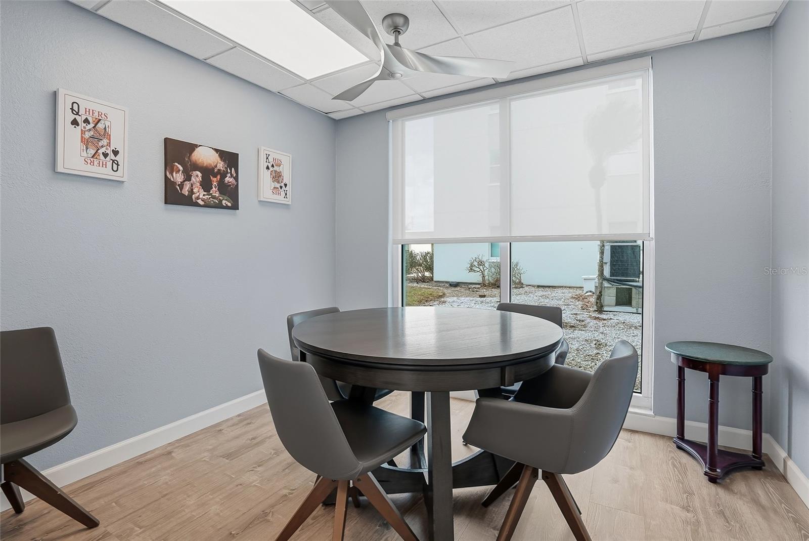 THREE PALMS POINTE CONDO - Residential