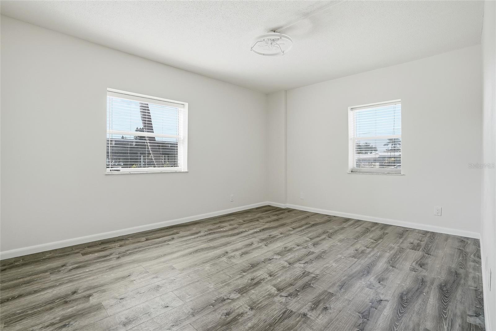 THREE PALMS POINTE CONDO - Residential