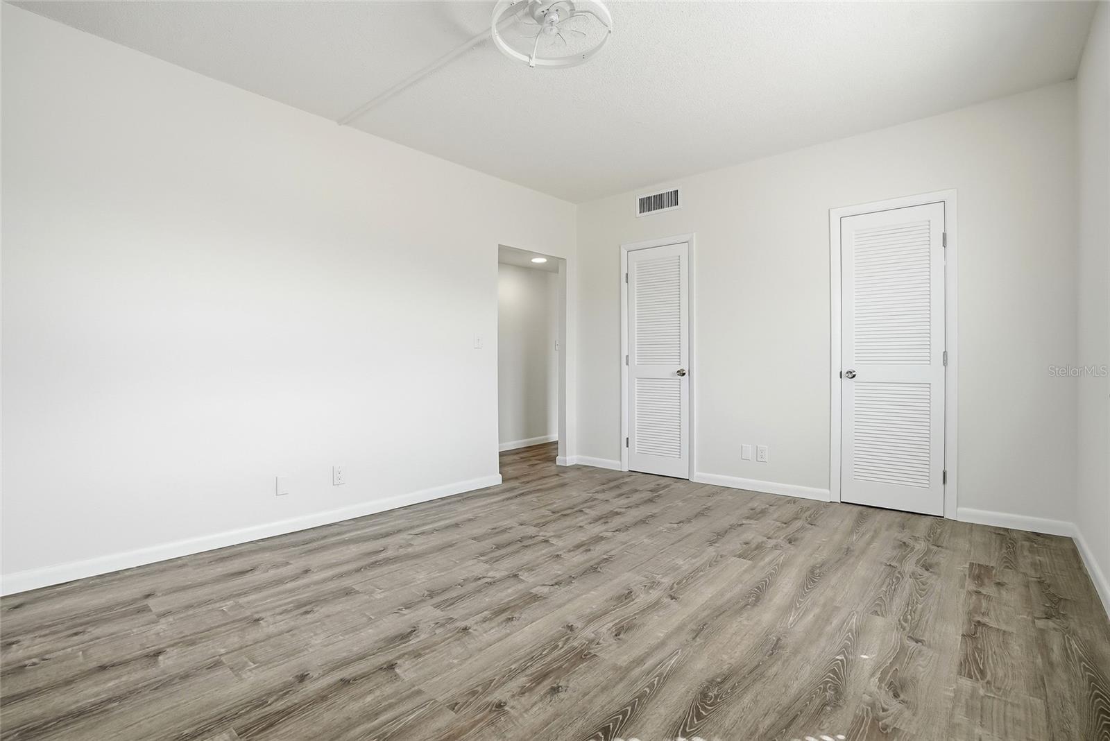 THREE PALMS POINTE CONDO - Residential