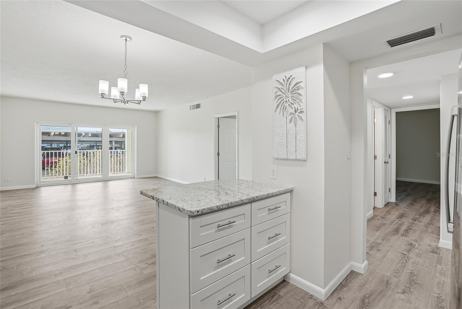 THREE PALMS POINTE CONDO - Residential