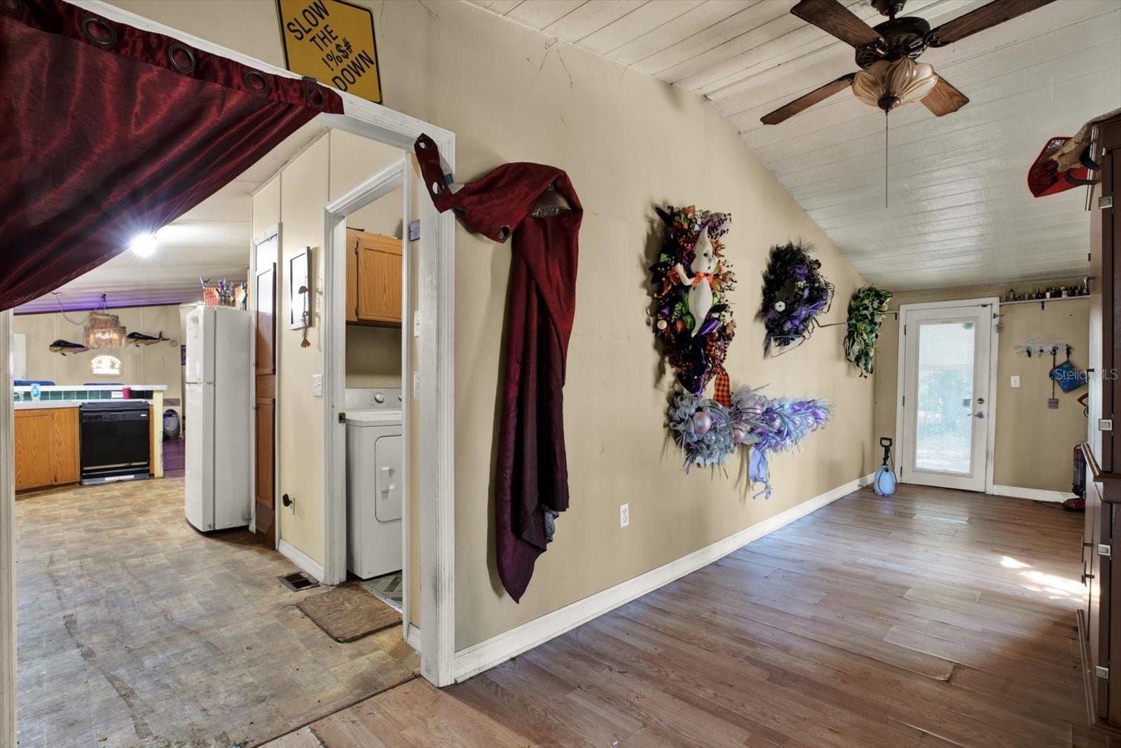 ZEPHYRYHILLS COLONY CO LANDS - Residential
