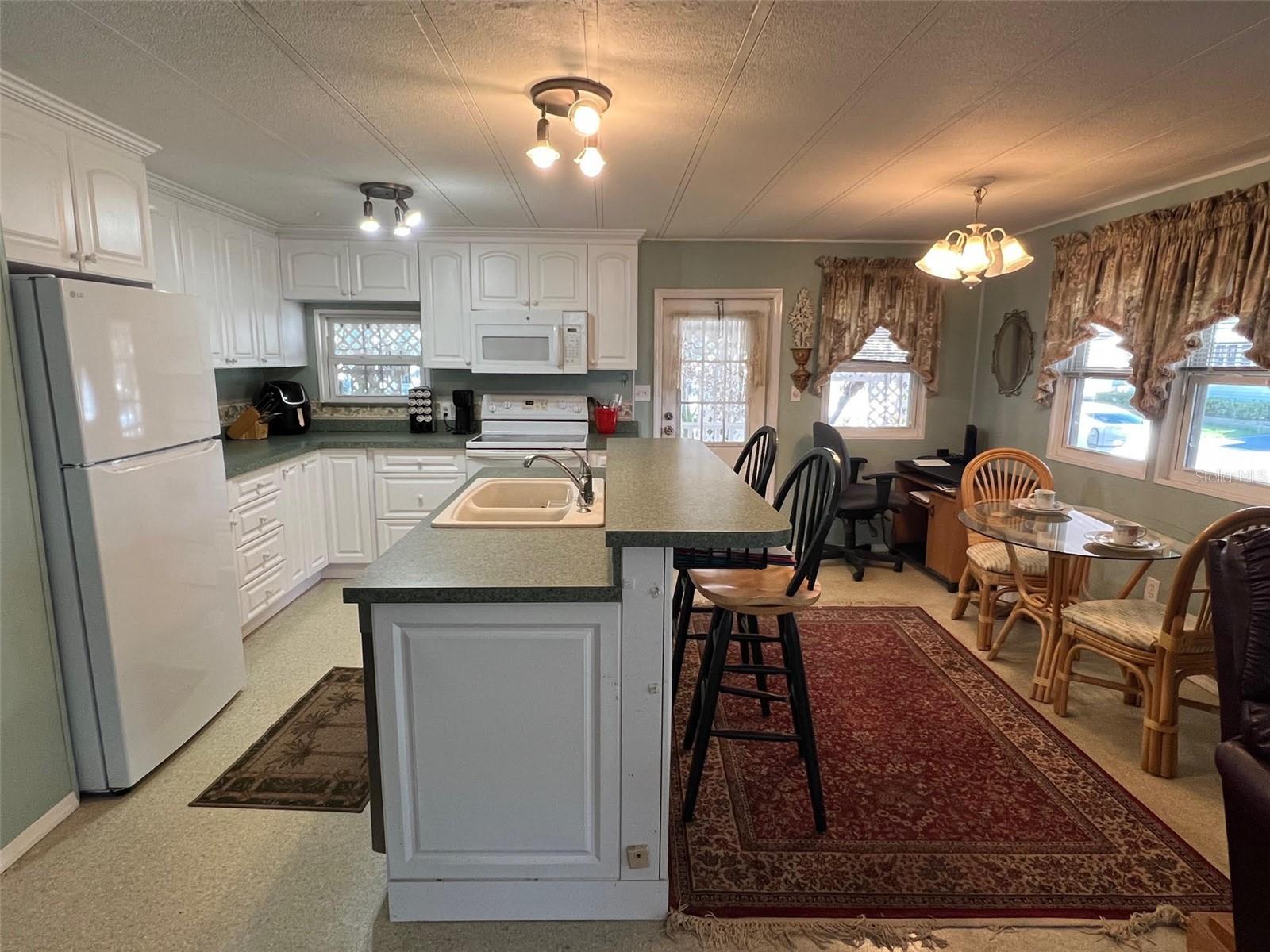 DORAL RO ASSOCIATION INC UNREC - Residential