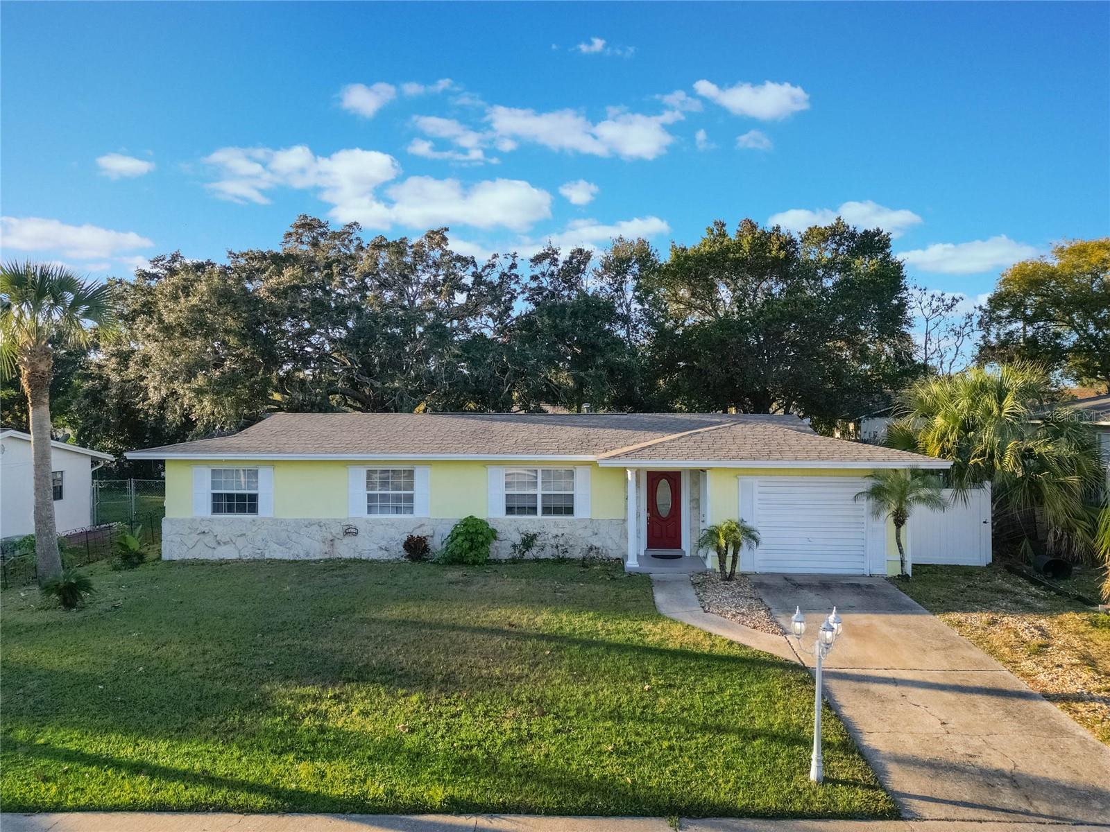 2070 KEYES LANE