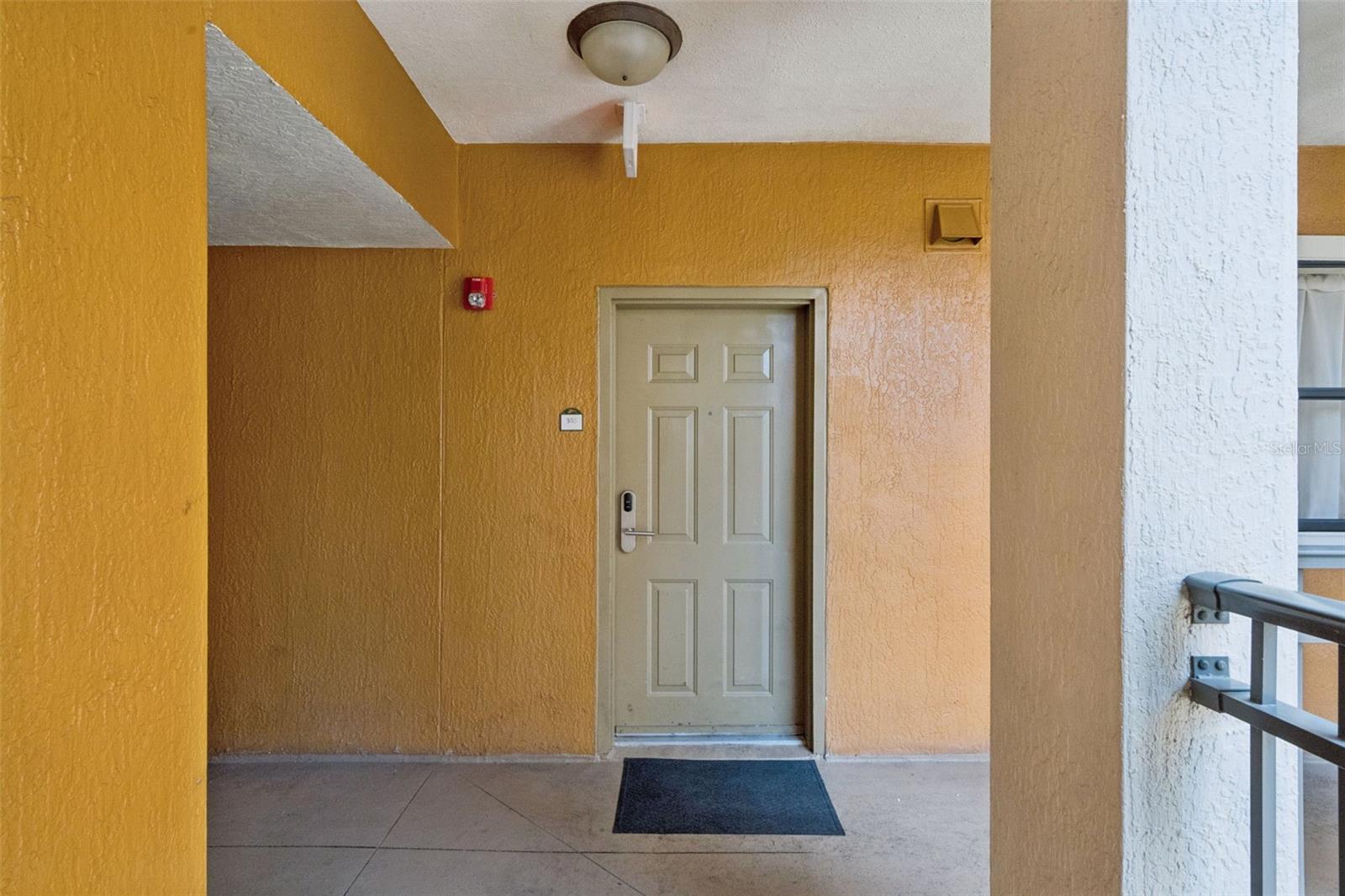 12521 FLORIDAYS RESORT DRIVE 305F
