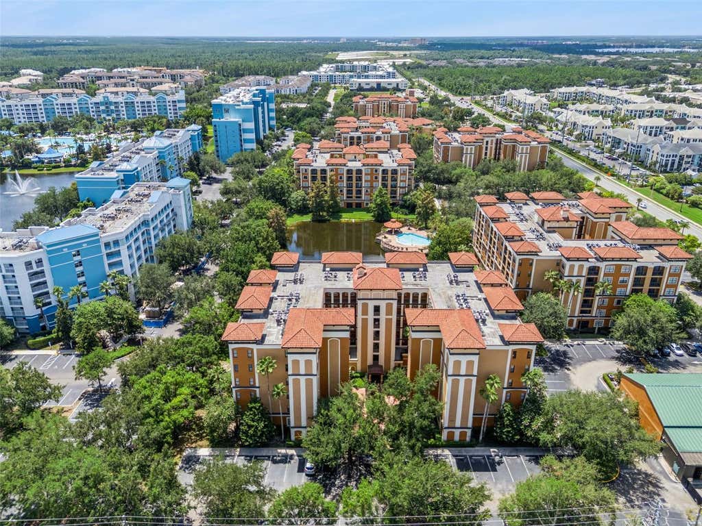 Photo of 12521 Floridays Resort Drive #305F, Orlando, FL 32821 (MLS # S5155834)