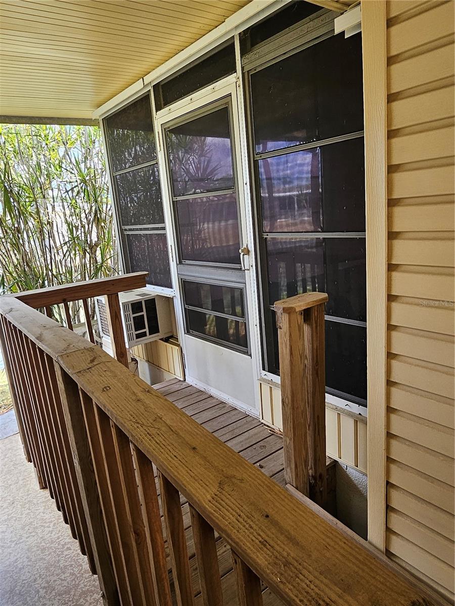 OAKWOOD MANOR - Residential