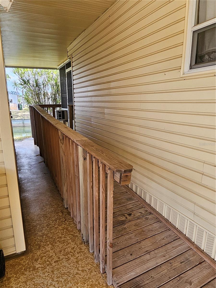 OAKWOOD MANOR - Residential