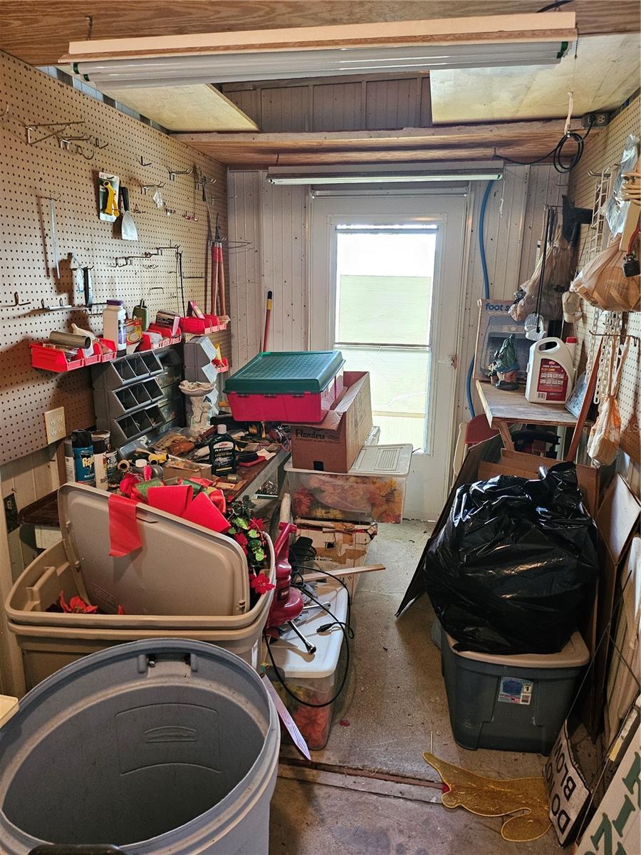 OAKWOOD MANOR - Residential