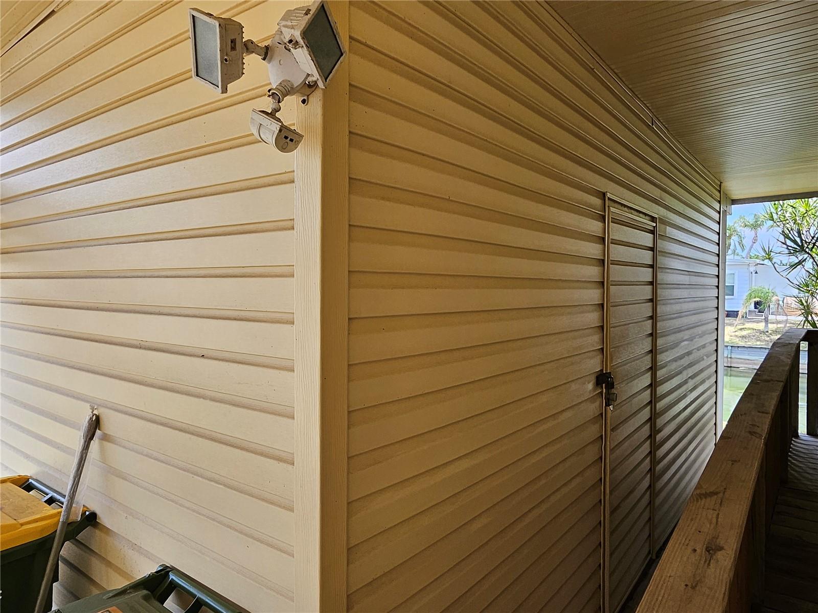 OAKWOOD MANOR - Residential