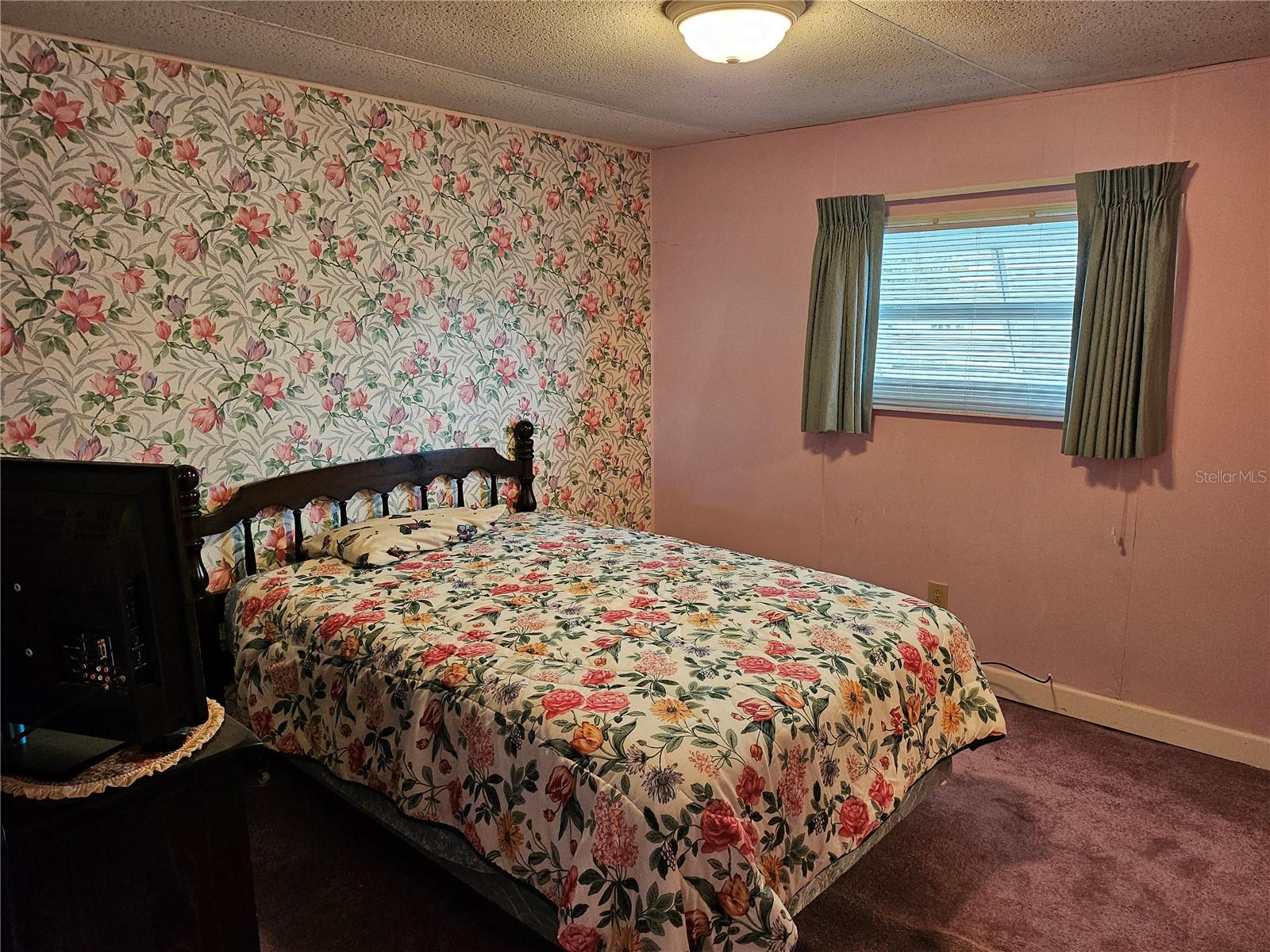 OAKWOOD MANOR - Residential