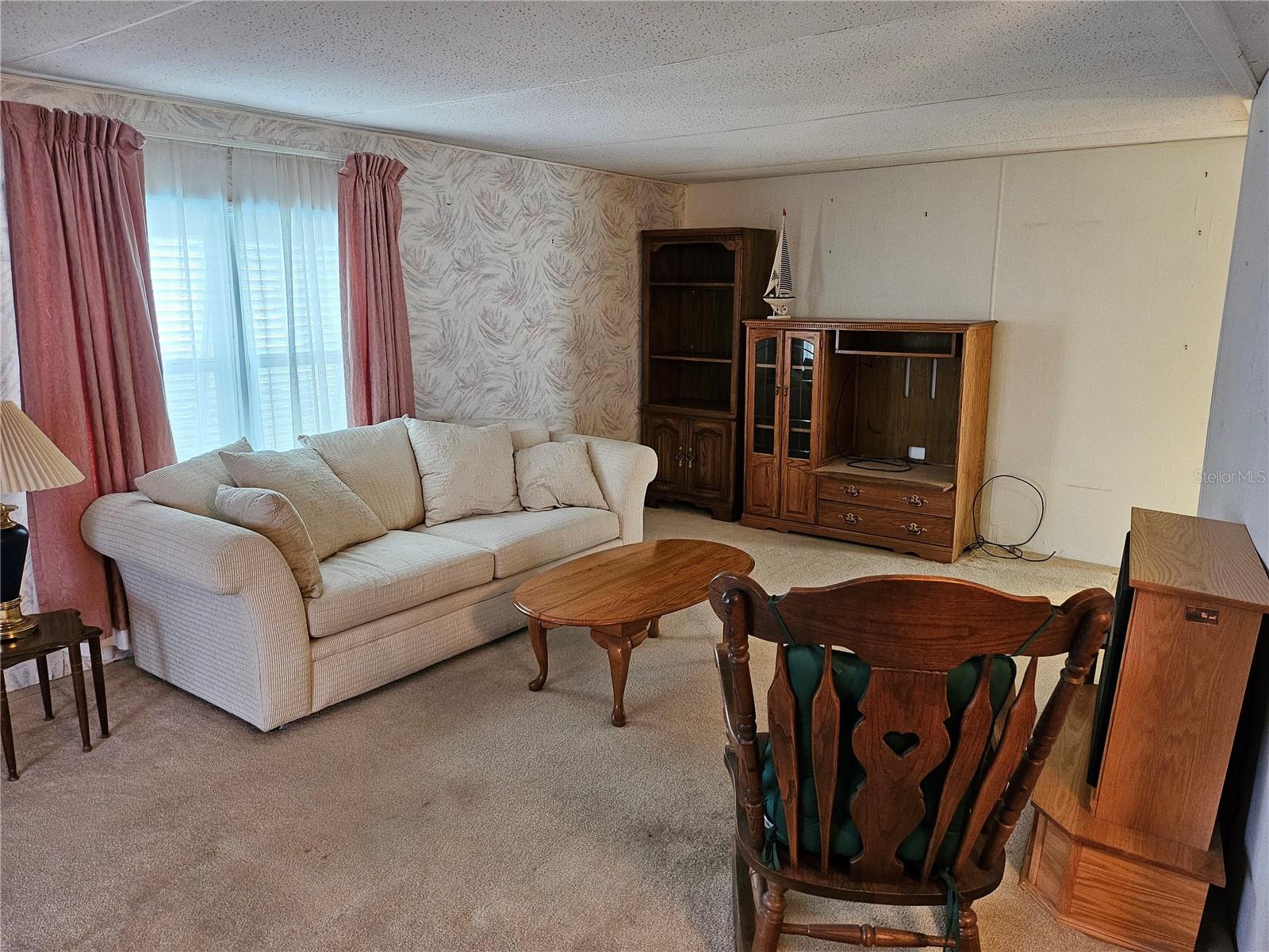 OAKWOOD MANOR - Residential