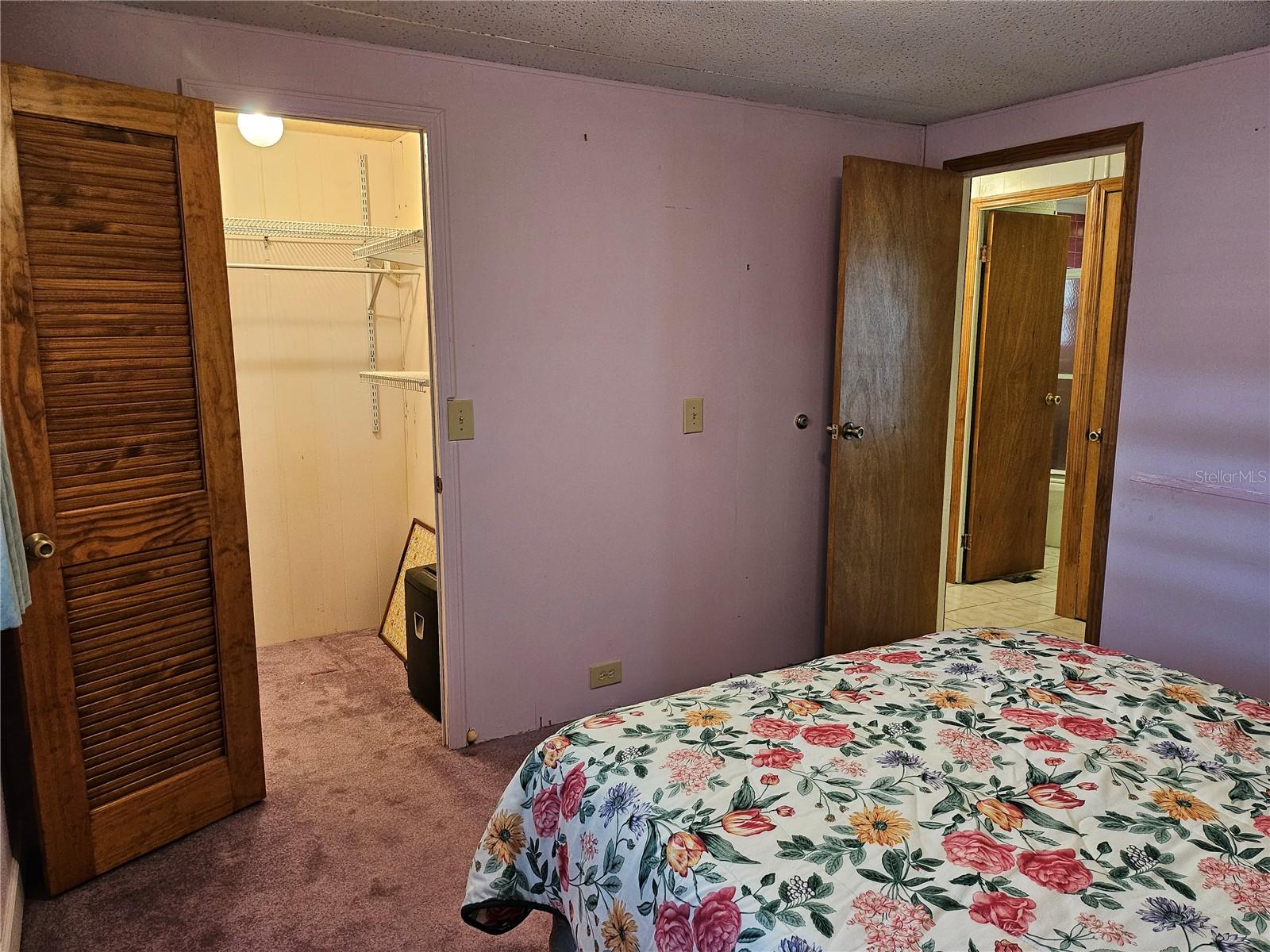 OAKWOOD MANOR - Residential