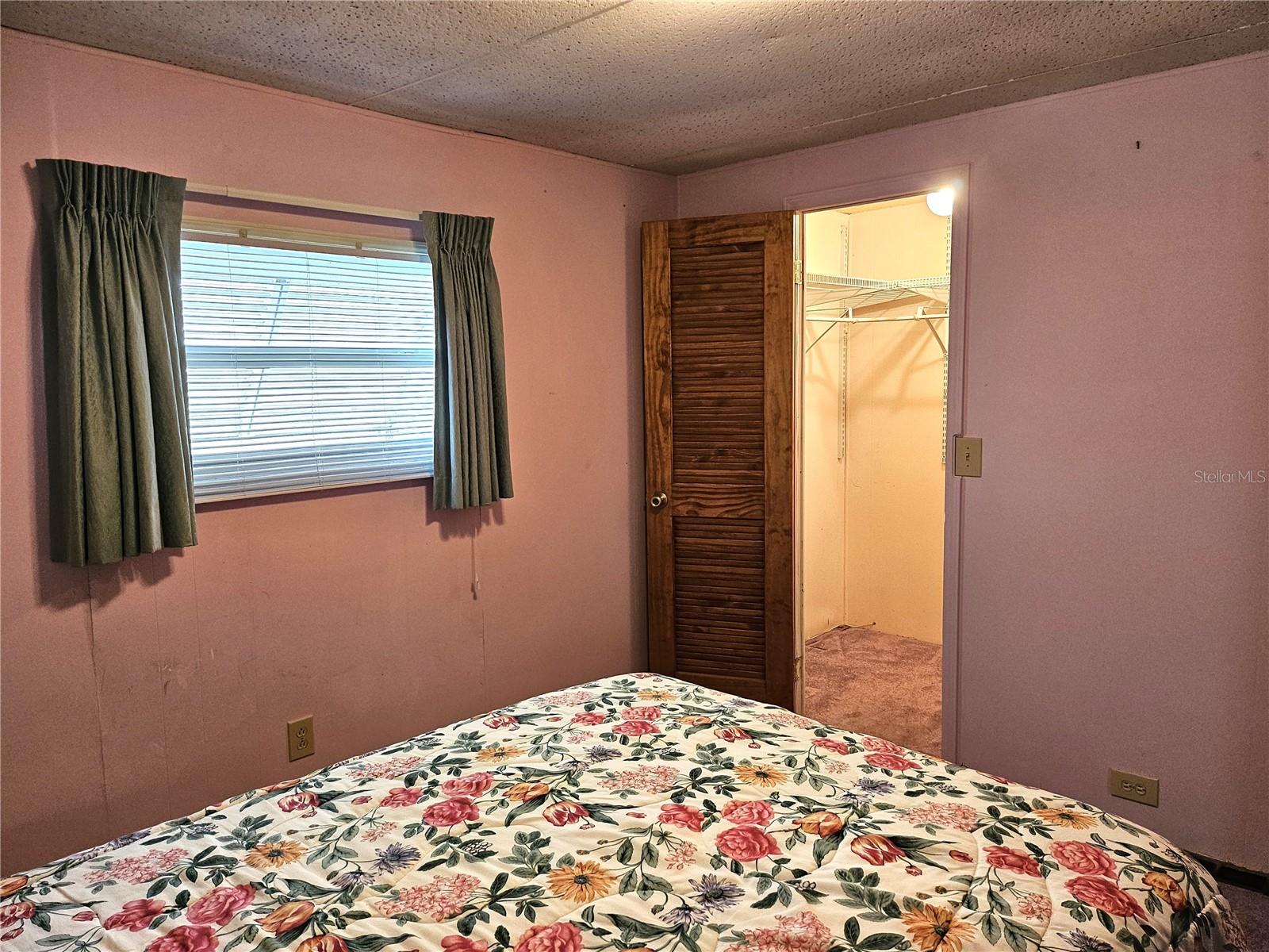 OAKWOOD MANOR - Residential