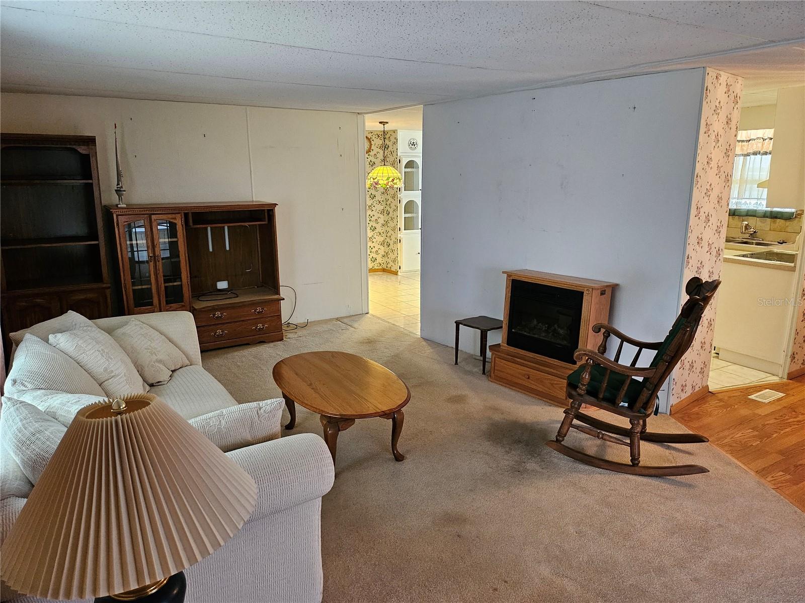 OAKWOOD MANOR - Residential