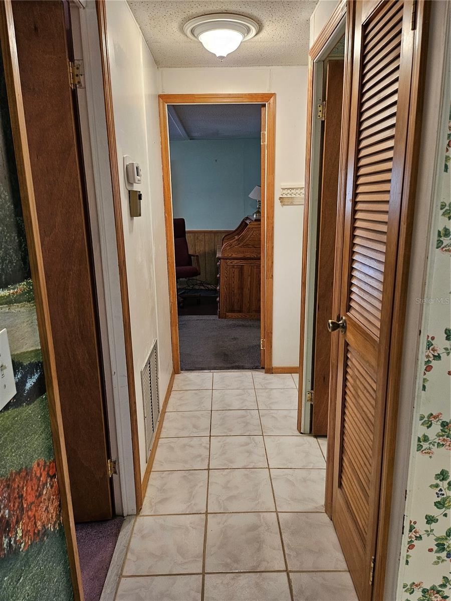 OAKWOOD MANOR - Residential