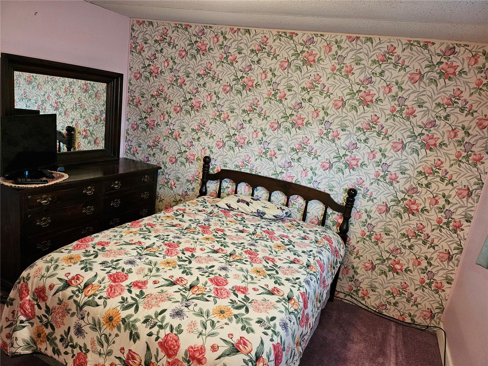 OAKWOOD MANOR - Residential