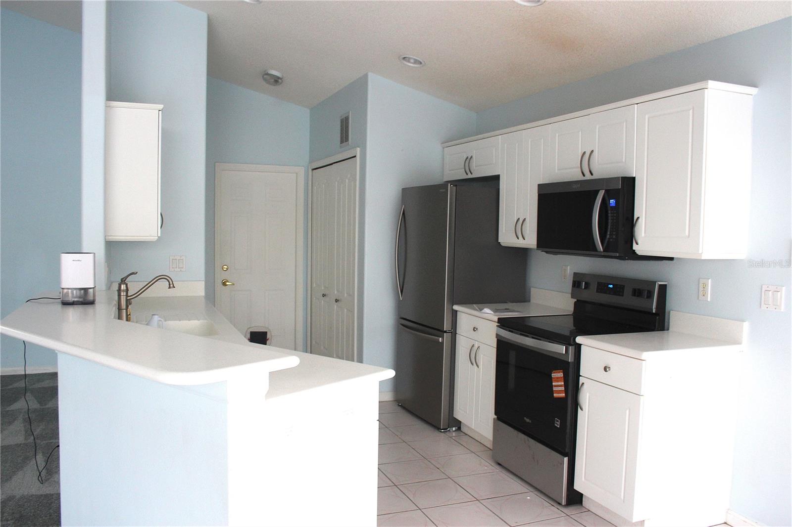 WESTON HILLS SUB - Residential