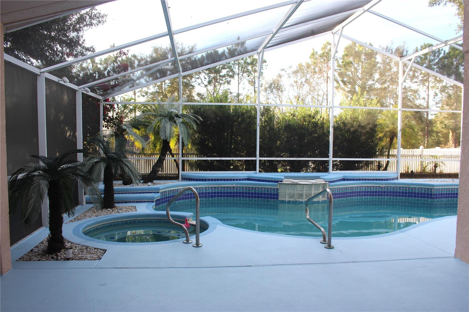 WESTON HILLS SUB - Residential