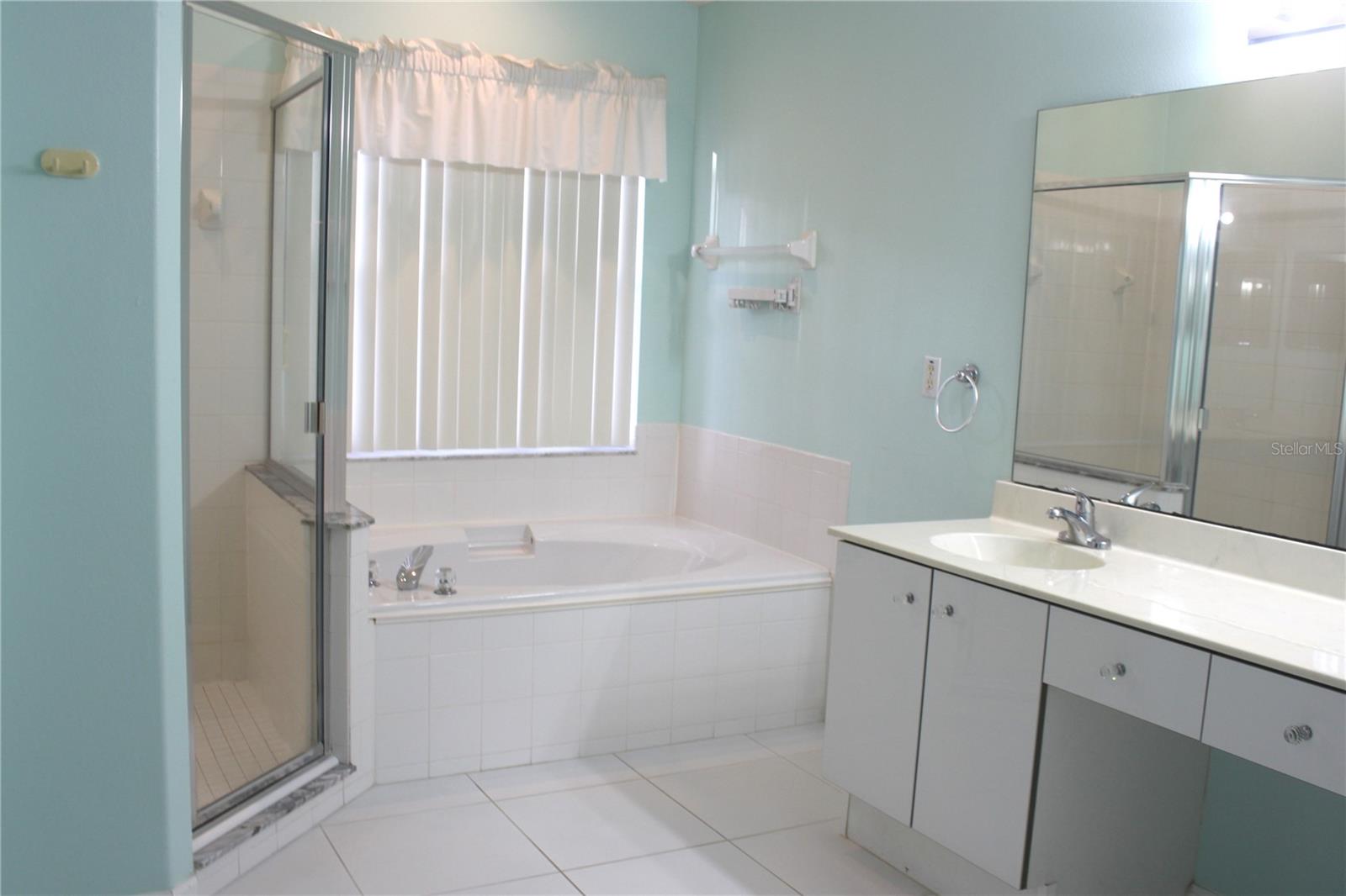 WESTON HILLS SUB - Residential