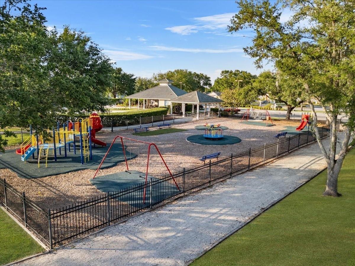 WESTON HILLS SUB - Residential