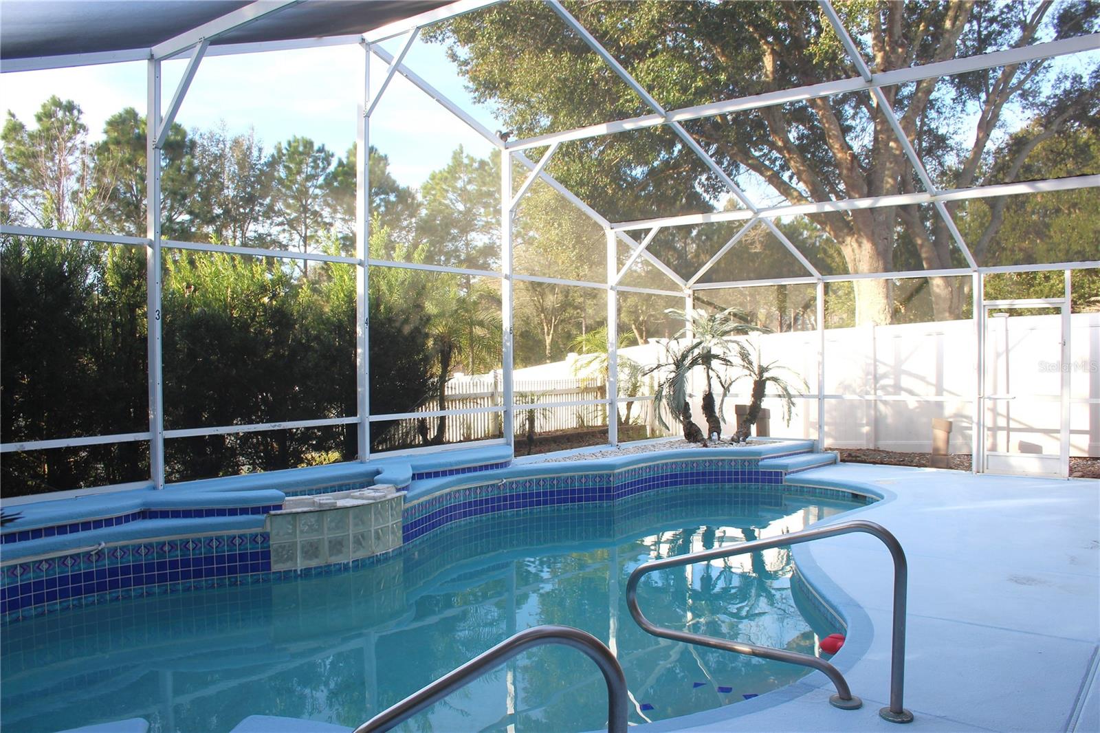 WESTON HILLS SUB - Residential