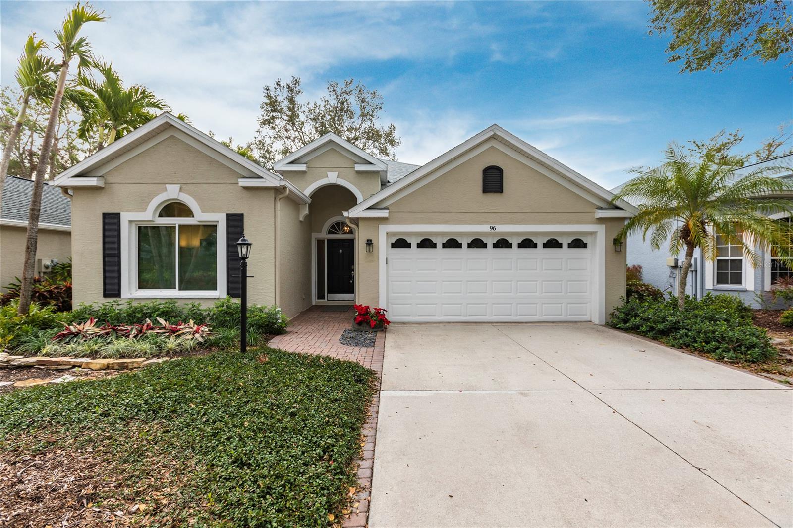 New on the the market vacant ready for new tenant Single Family 3 bedrooms, two brand new bathrooms, enclosed Lanai, beautiful private community with pond views front and back of home, new hurricane rated windows, new A/C and new roof, this location will provide easy access to Downtown, UTC, 75 and Sarasota's world famous beaches, also included in rental a Community pool just steps away, come view this property today, don't miss this one.