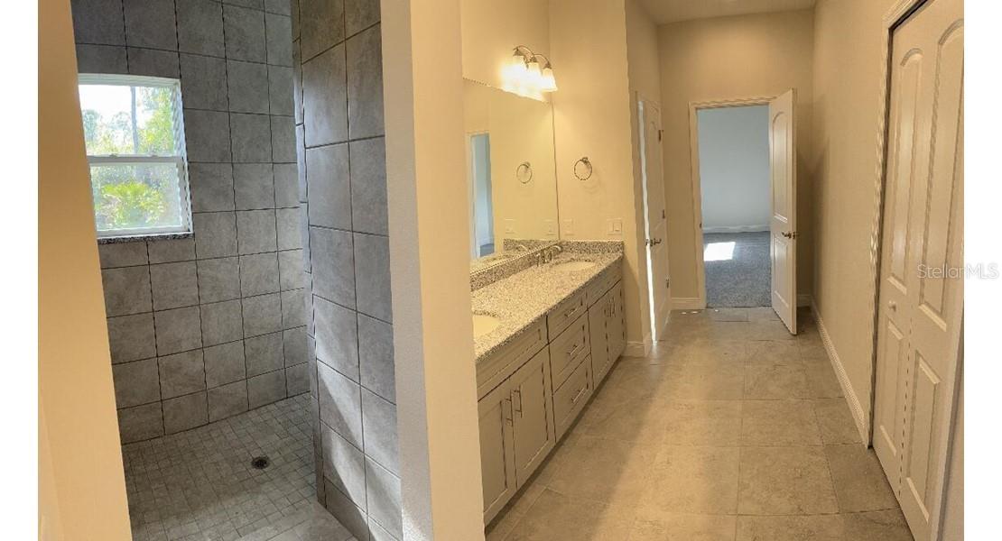 1189 DELMONTE STREET