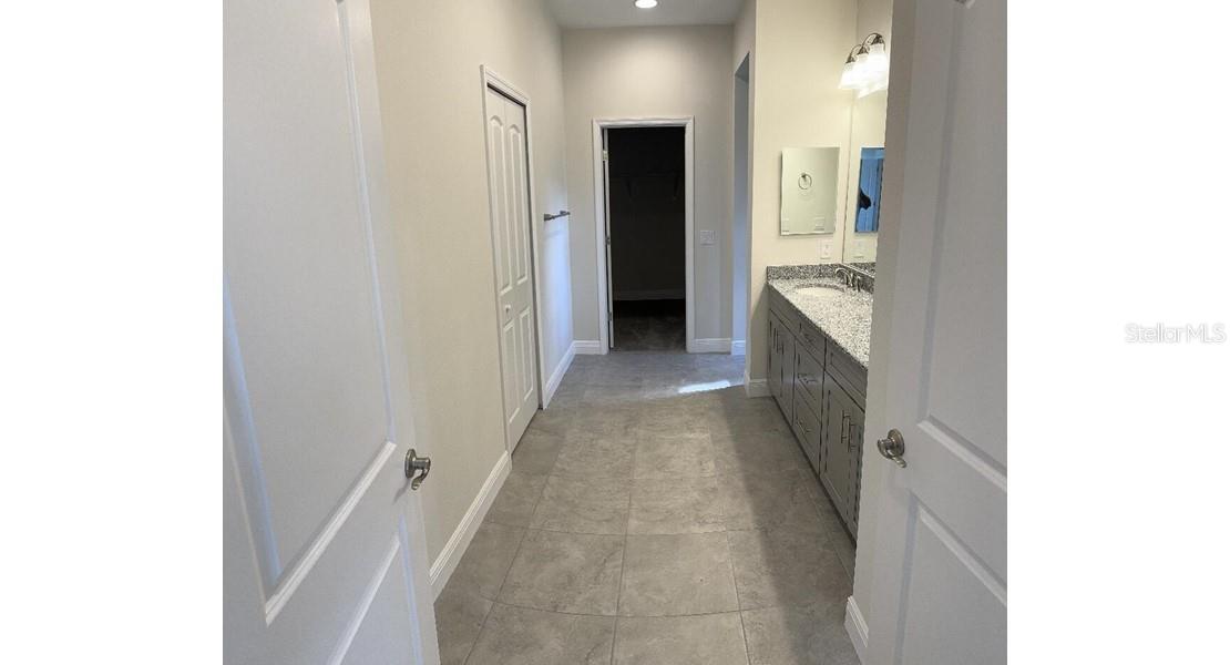 1189 DELMONTE STREET